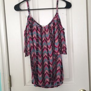 Off the shoulder Shirt